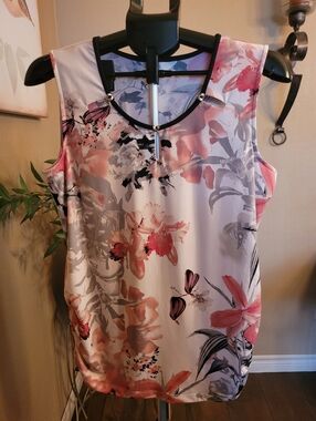 CLEO Floral Sleeveless Top